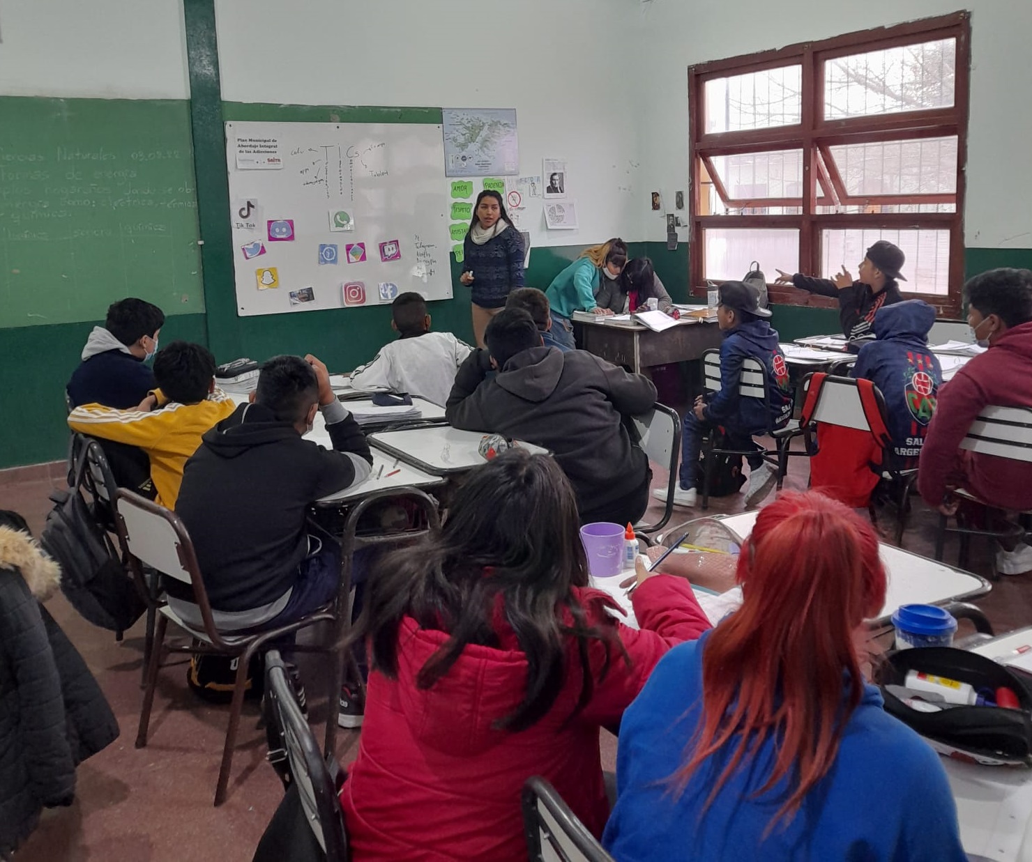 Se capacitó a estudiantes sobre uso responsable de las tecnologías de  información – Municipalidad de Salta